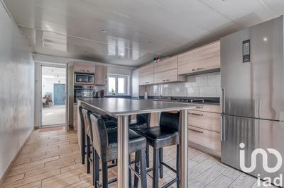 Maison - 308 m² - 10 pièces