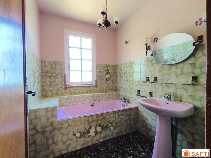 Maison - 165 m² - 8 pièces