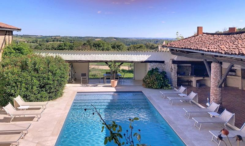 Maison ancienne - 532 m² - 11 pièces