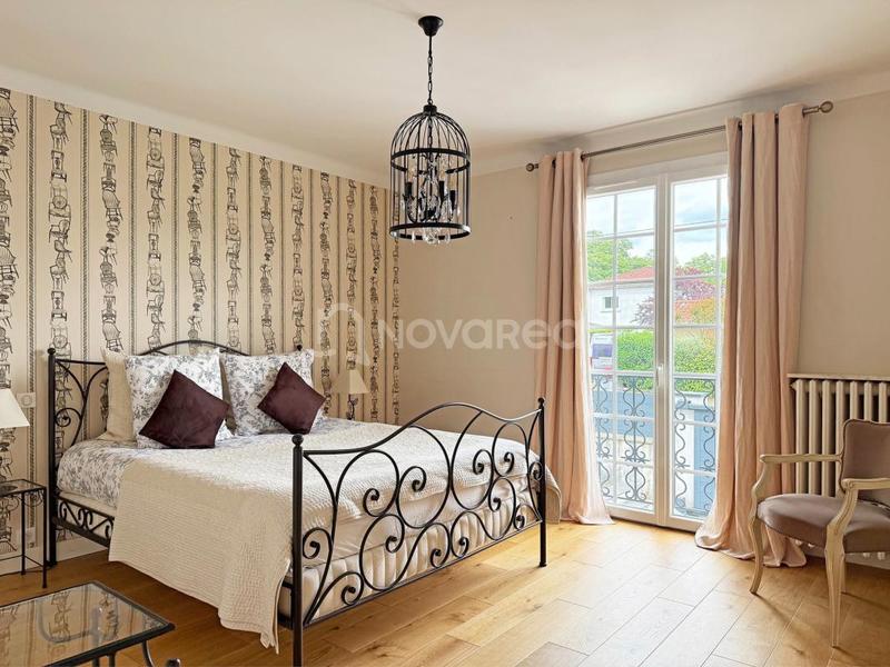 Maison - 190 m² - 6 pièces