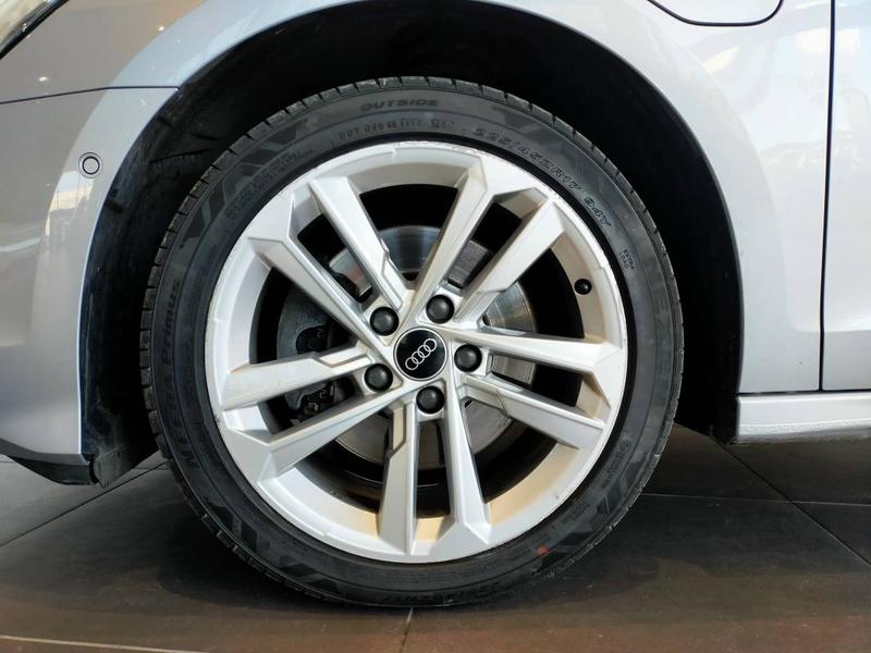 Audi A3 sportback 40 TFSIe 204 s tronic 6 Business line