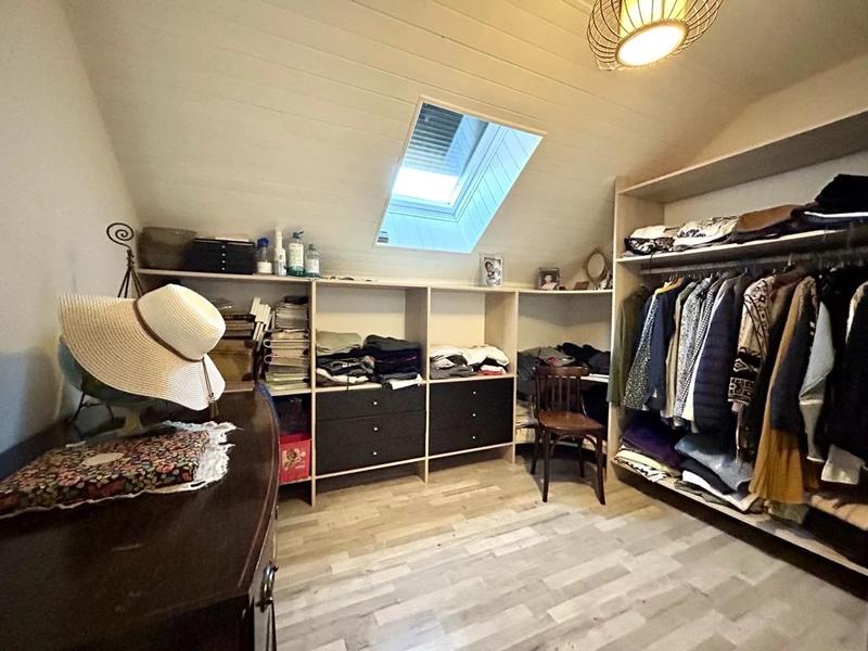 Maison - 204 m² - 6 pièces