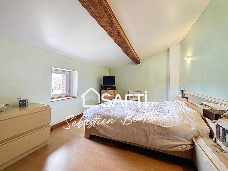 Maison - 237 m² - 7 pièces