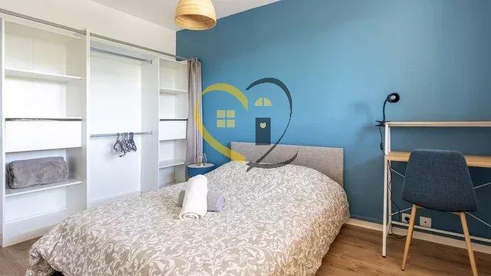 Appartement - 99 m² - 5 pièces