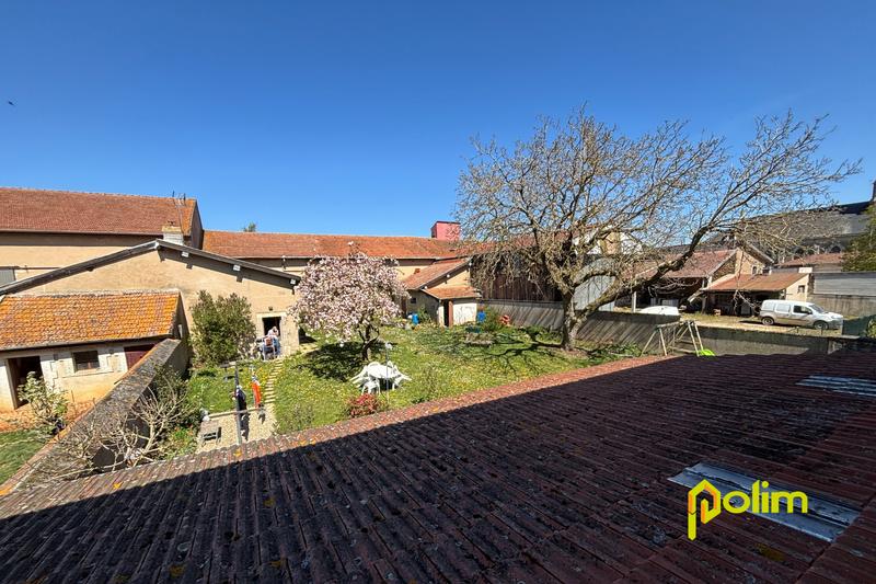 Maison - 370 m² - 7 pièces