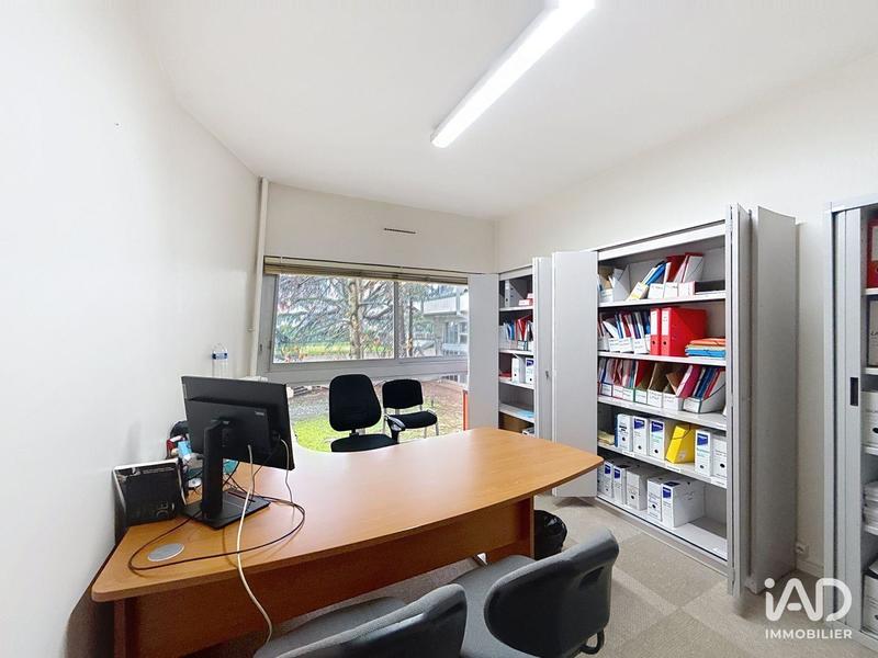 Bureau - 447 m²