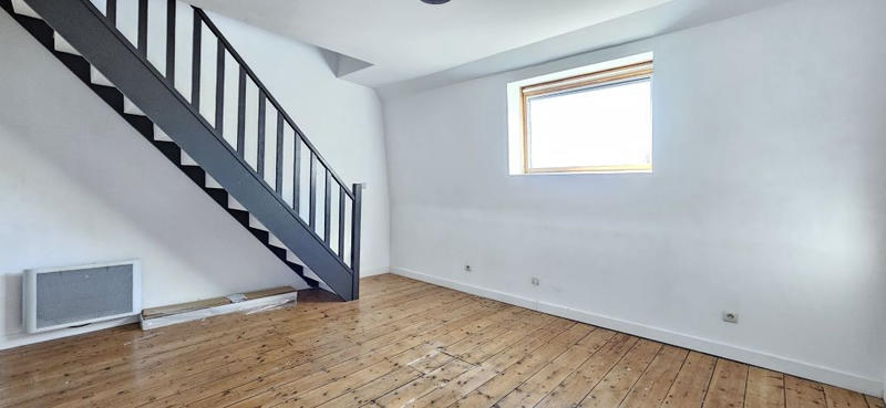 Maison - 170 m² - 8 pièces