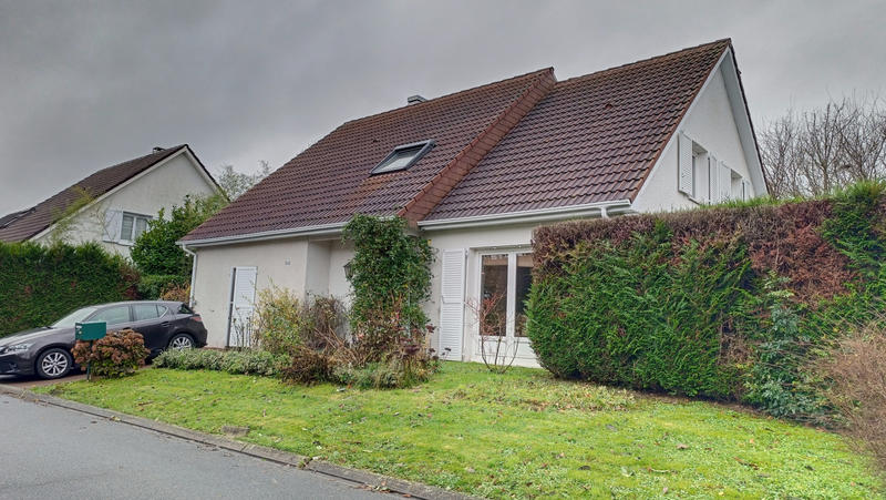 Maison - 196 m² - 6 pièces