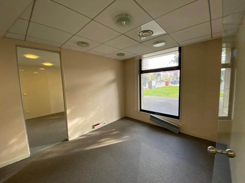 Local commercial - 221 m²