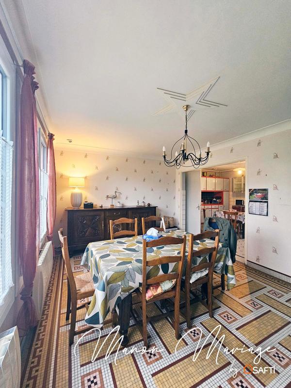 Maison - 95 m² - 5 pièces