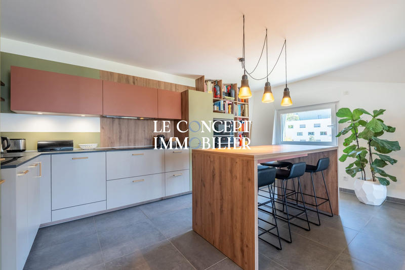 Appartement - 95 m² - 4 pièces