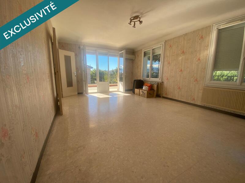 Maison - 94 m² - 6 pièces