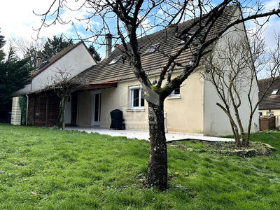 Maison - 106 m² - 5 pièces