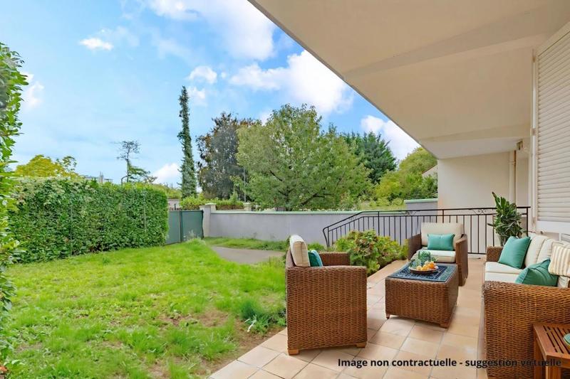 Maison - 280 m² - 10 pièces