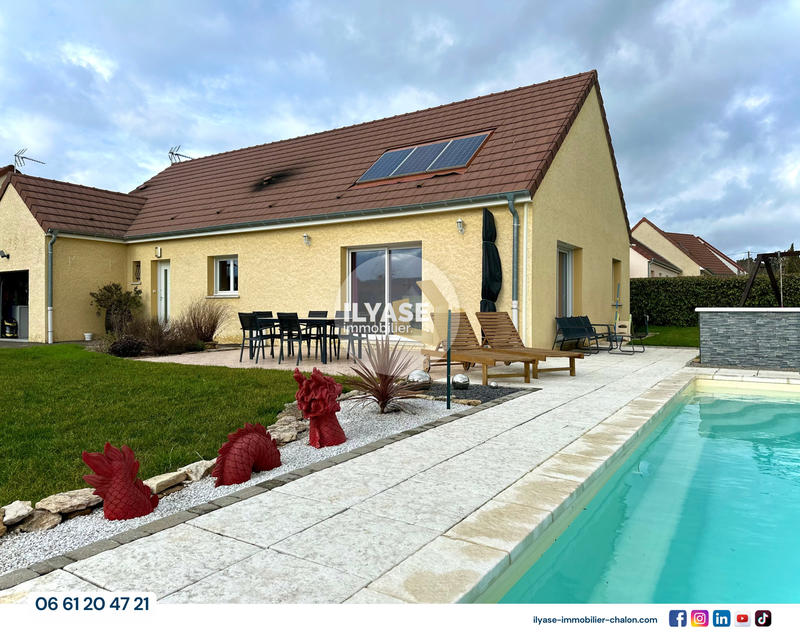 Maison - 120 m² - 5 pièces