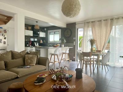 Maison - 104 m² - 6 pièces