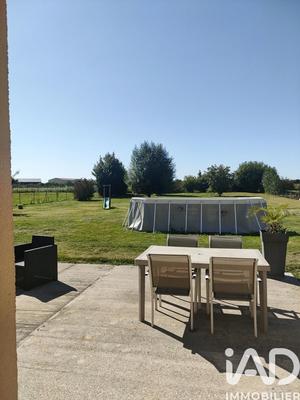 Maison - 98 m² - 5 pièces