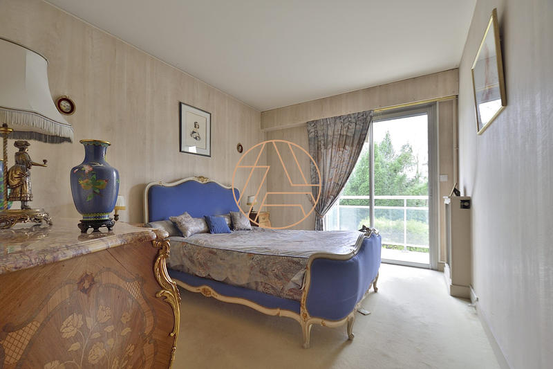 Appartement - 100 m² - 4 pièces