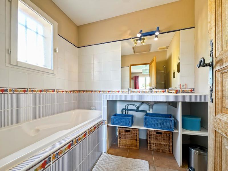 Maison - 193 m² - 6 pièces