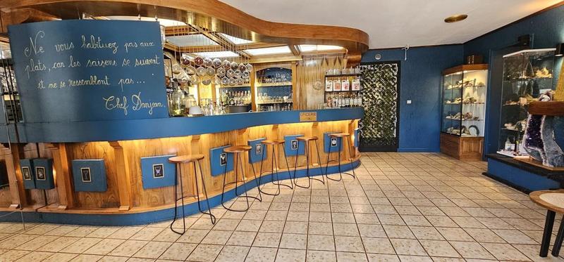 Fonds de commerce - 2 000 m²