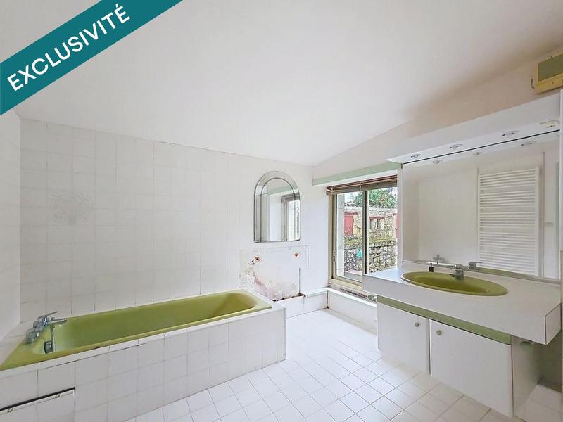 Maison - 294 m² - 11 pièces