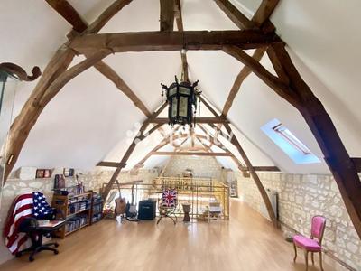 Maison - 230 m² - 9 pièces