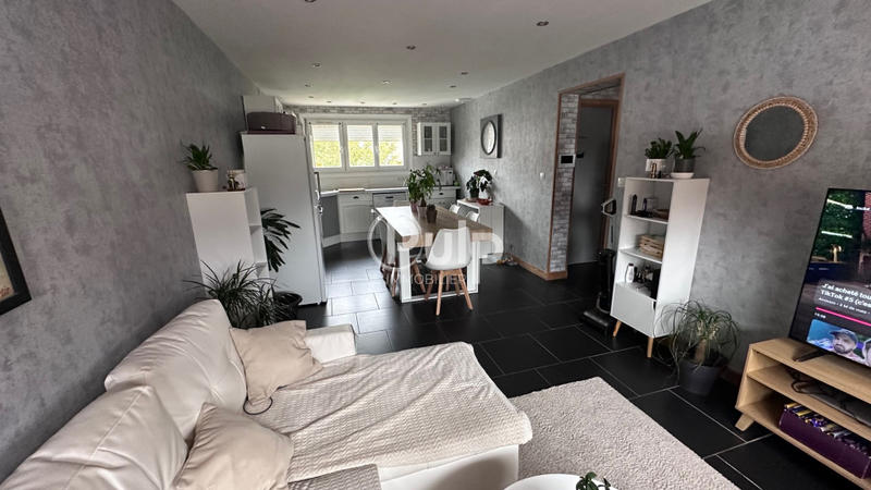 Maison - 76 m² - 5 pièces