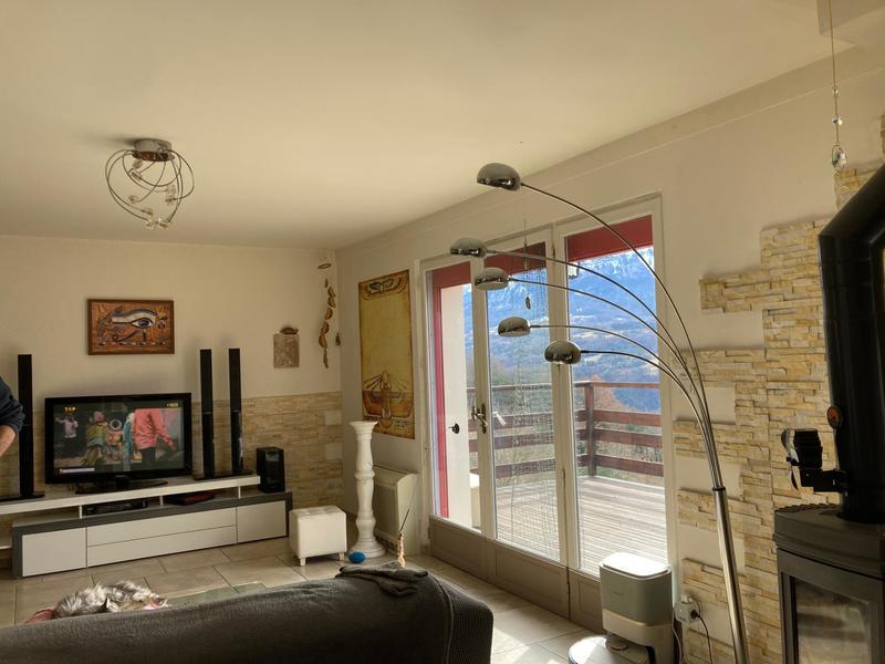 Propriété - 81 m² - 6 pièces