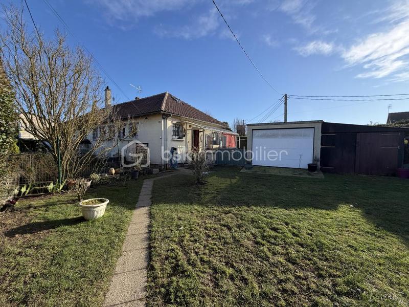 Maison traditionnelle - 73 m² - 4 pièces