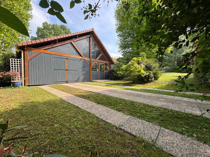 Maison - 192 m² - 6 pièces