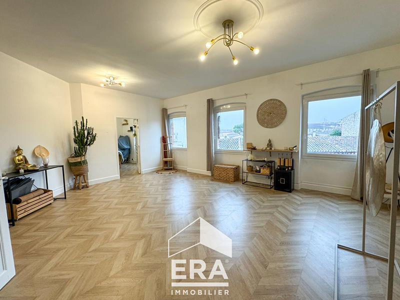 Local d'activité / Entrepôt - 118 m² - 5 pièces