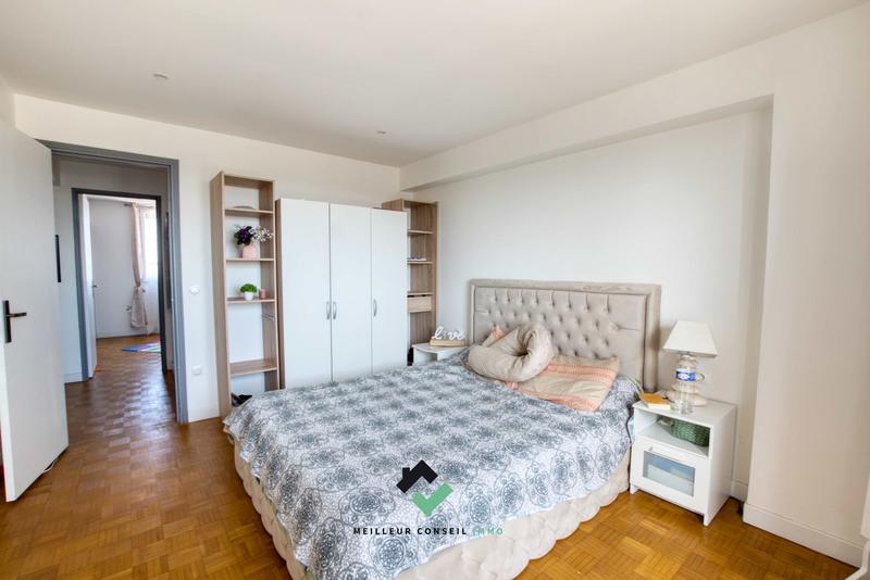 Appartement - 83 m² - 4 pièces