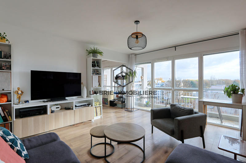 Appartement - 77 m² - 4 pièces