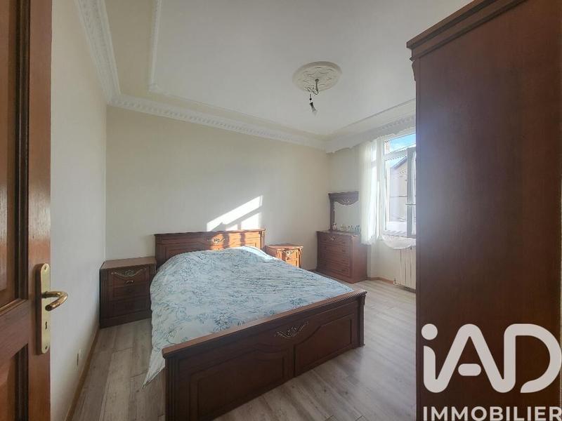 Maison - 180 m² - 5 pièces