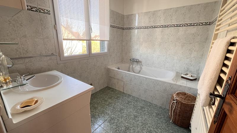 Maison - 163 m² - 6 pièces