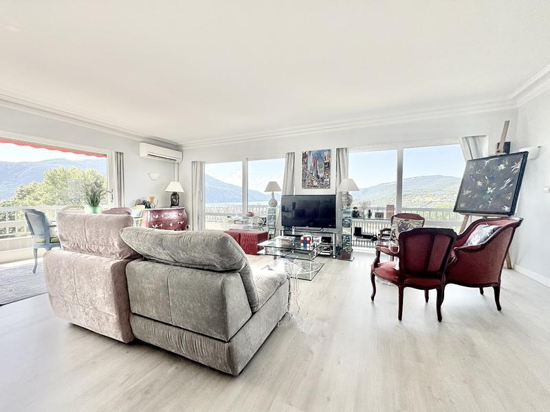 Appartement - 138 m² - 5 pièces