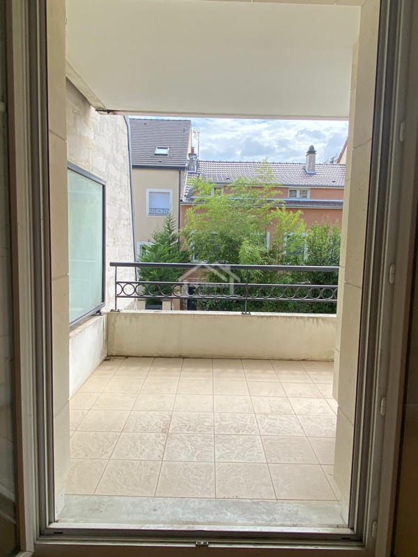 Appartement - 94 m² - 4 pièces