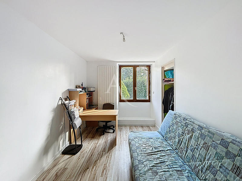 Maison - 155 m² - 8 pièces