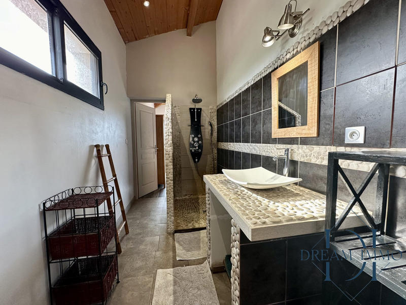 Villa - 400 m² - 12 pièces