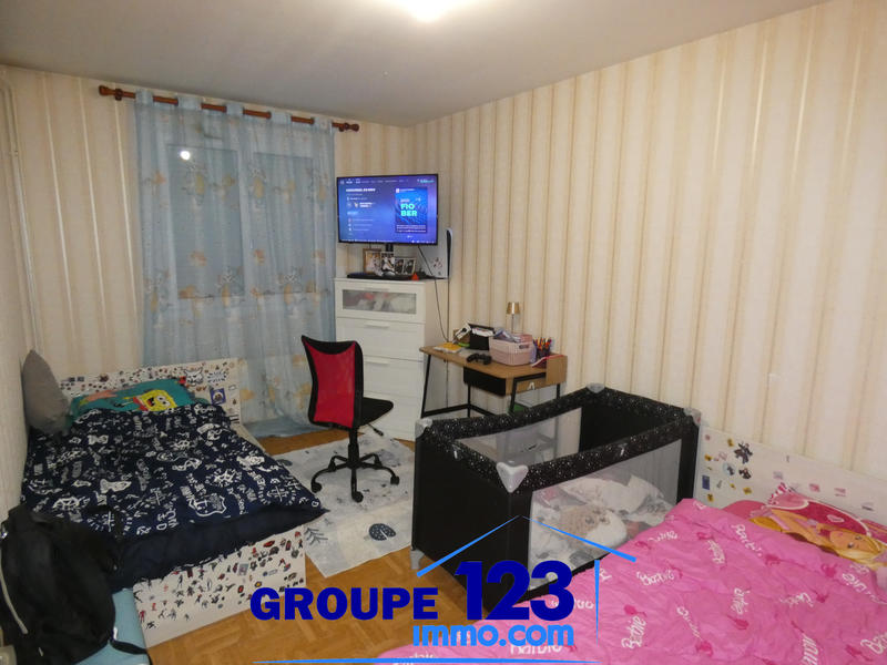 Appartement - 80 m² - 4 pièces