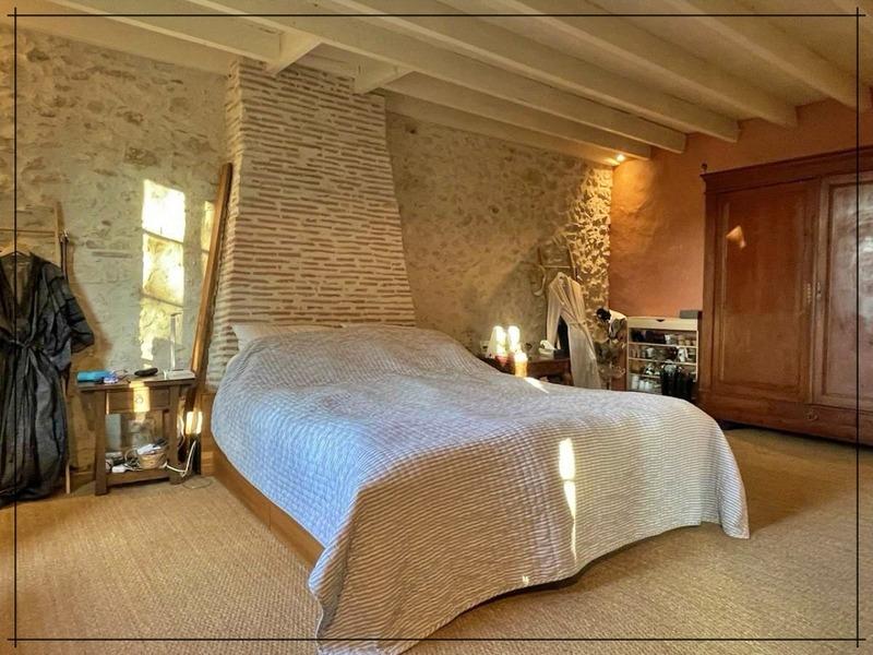 Maison - 480 m² - 10 pièces