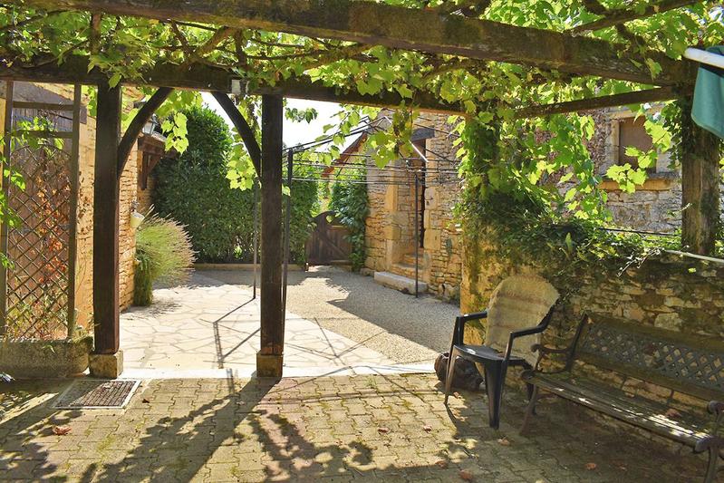 Maison - 187 m² - 10 pièces