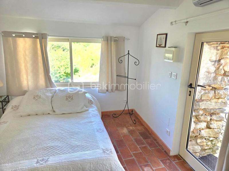 Mas - 210 m² - 10 pièces