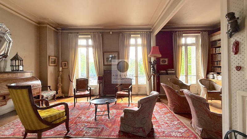 Appartement - 181 m² - 7 pièces