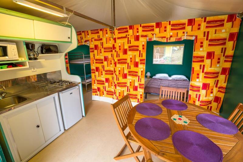 Propriété - 310 m² - 8 pièces