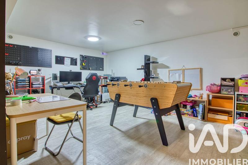 Maison - 250 m² - 7 pièces