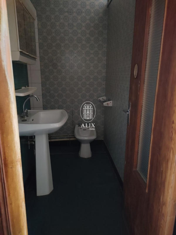 Maison - 104 m² - 7 pièces