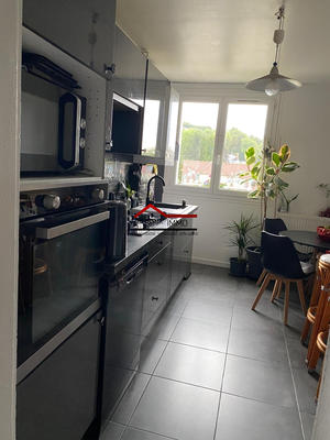 Appartement - 90 m² - 5 pièces