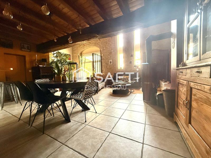 Maison - 182 m² - 6 pièces