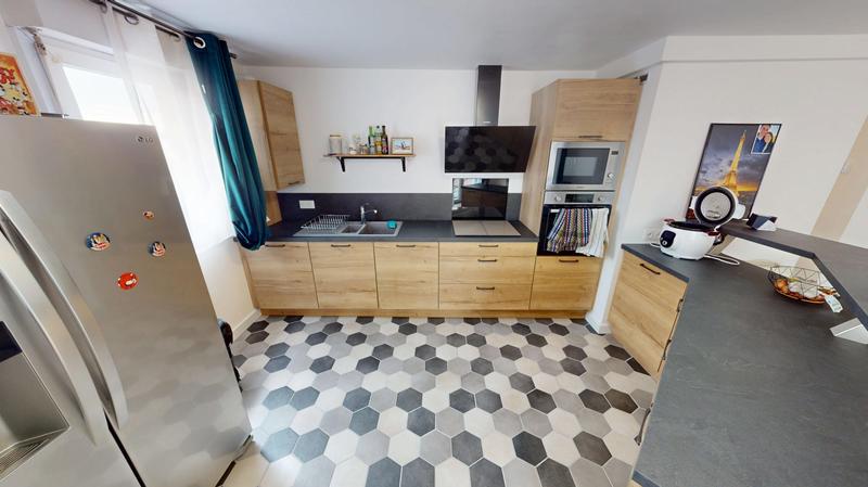 Appartement - 72 m² - 3 pièces